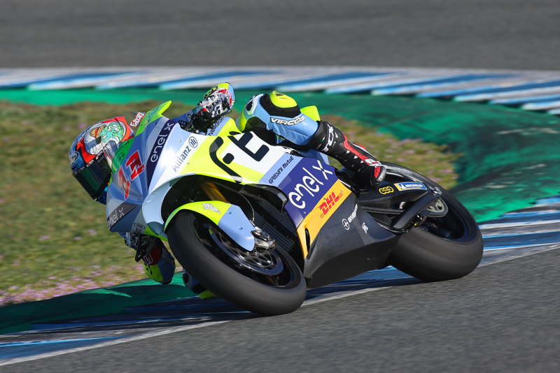 Matteo Ferrari durante i test della MotoE a Jerez