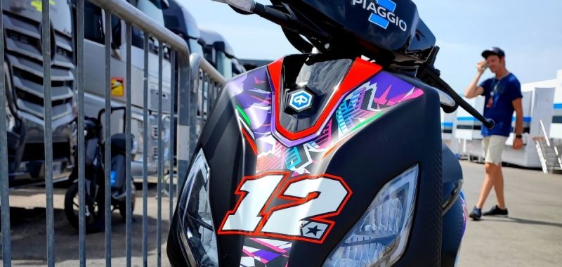 Patinetes eléctricos MotoGP: Aprilia Racing y Piaggio 1