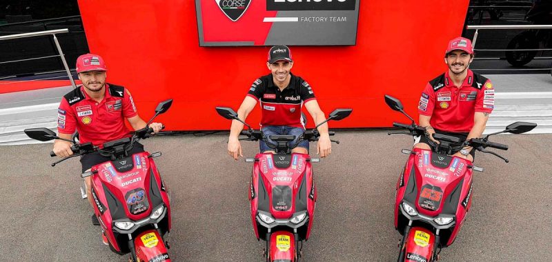 Patinetes eléctricos de MotoGP: Ducati y el VMoto Soco CPx
