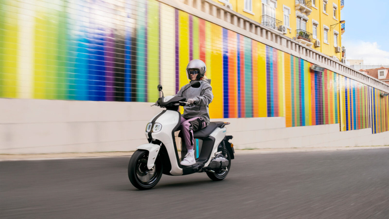 Vendite record per gli scooter elettrici nel primo semestre 2022