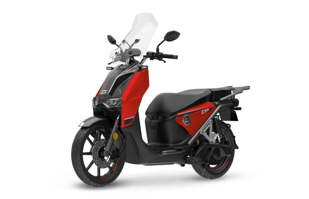 Il Super Soco CPx 2023 è uno scooter elettrico equivalente ad un 125cc