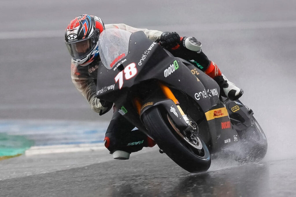 Hikari Okubo, con la Ducati MotoE del team Tech3 E-Racing
