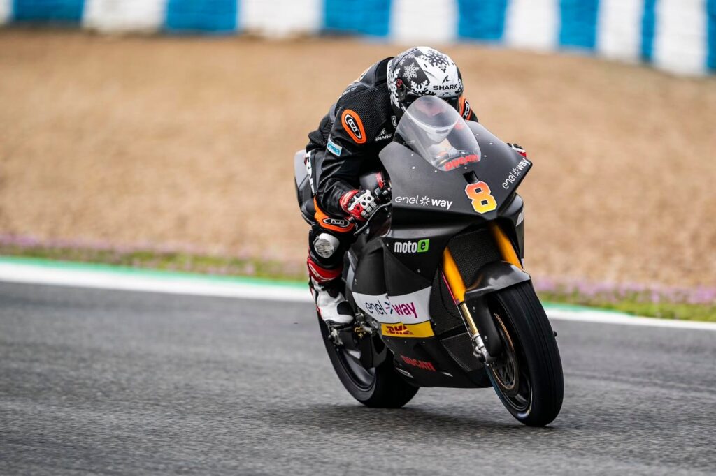 Mika Perez, all'esordio in MotoE con il team RNF Moto