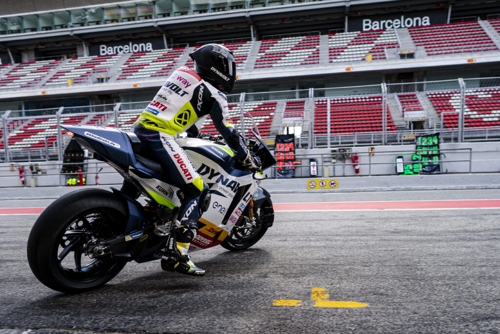 MotoE Test Barcellona 2023 - Hector Garzò con la nuova Ducati V21L del team Dynavolt Intact GP