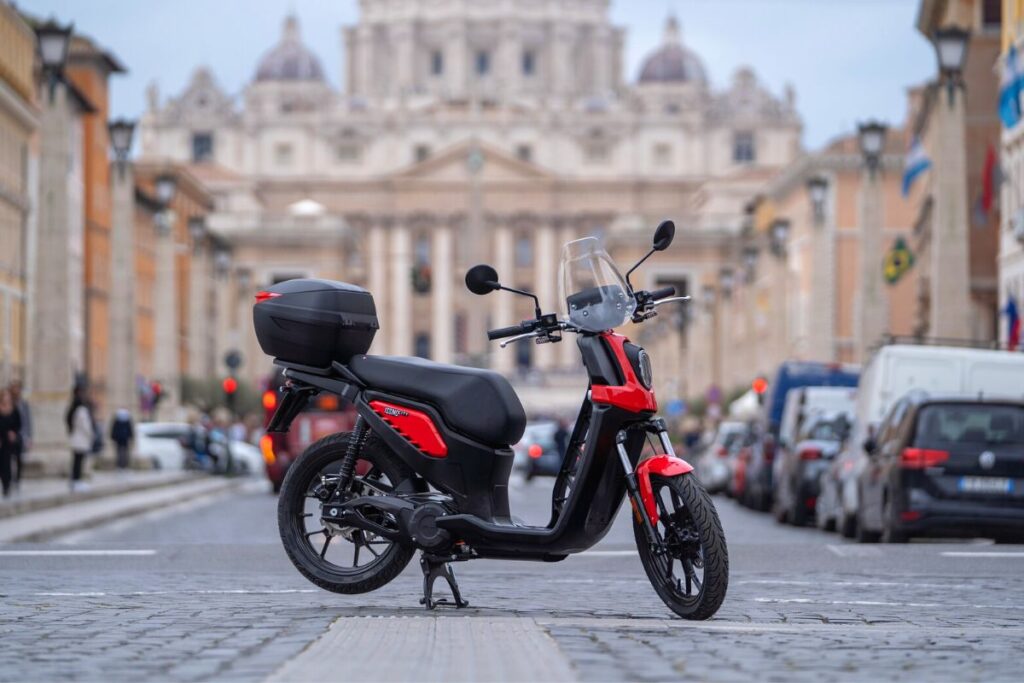 Fantic Issimo City, il primo scooter elettrico della casa italiana