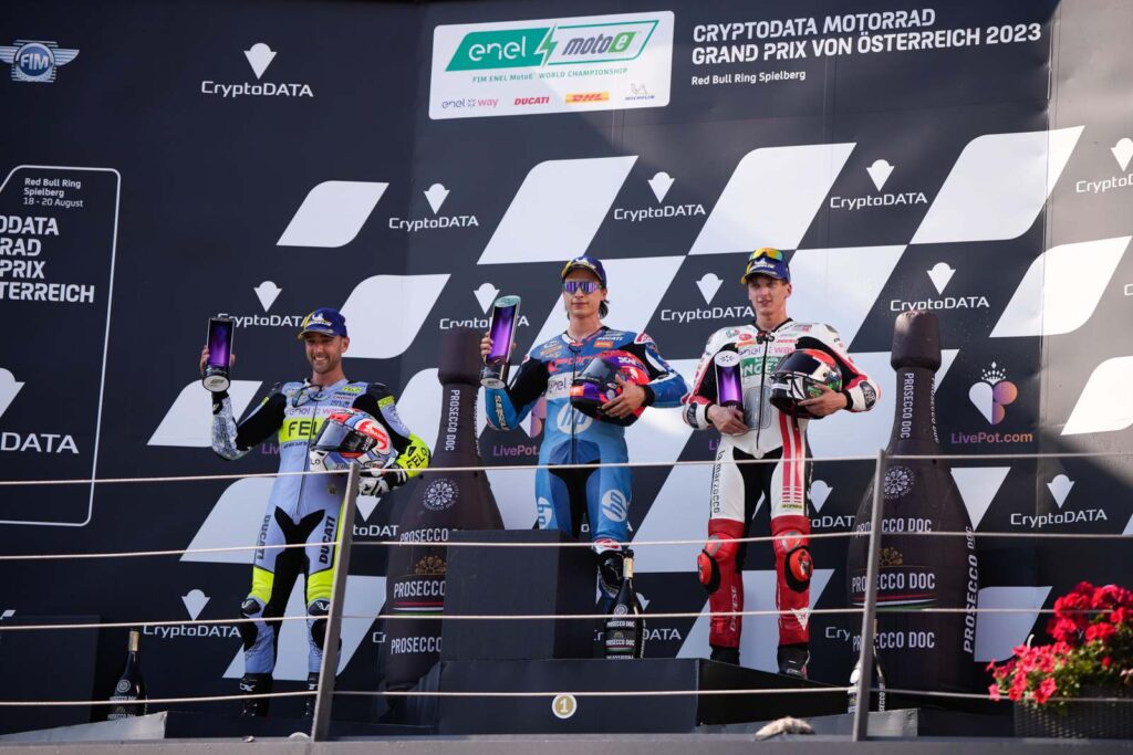 Il podio di Gara 2 del GP d'Austria della MotoE (foto: MotoGP)