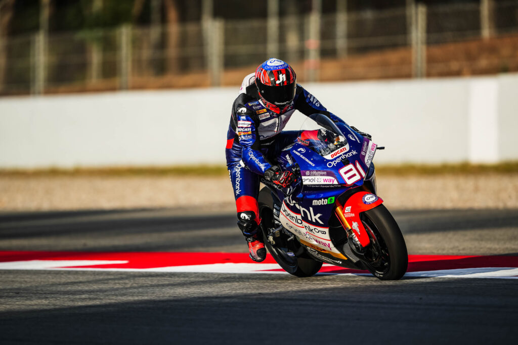 Jordi Torres con la MotoE 2023 a Barcellona