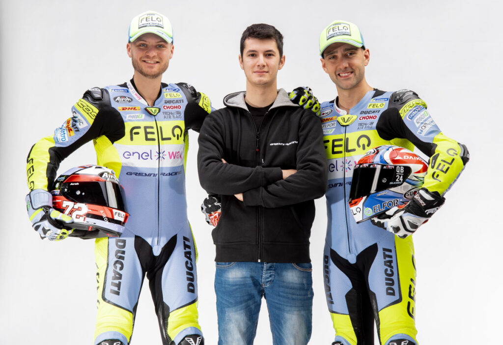 Alessio Finello (a sinistra) insieme a Luca Gresini e a Matteo Ferrari (a destra)