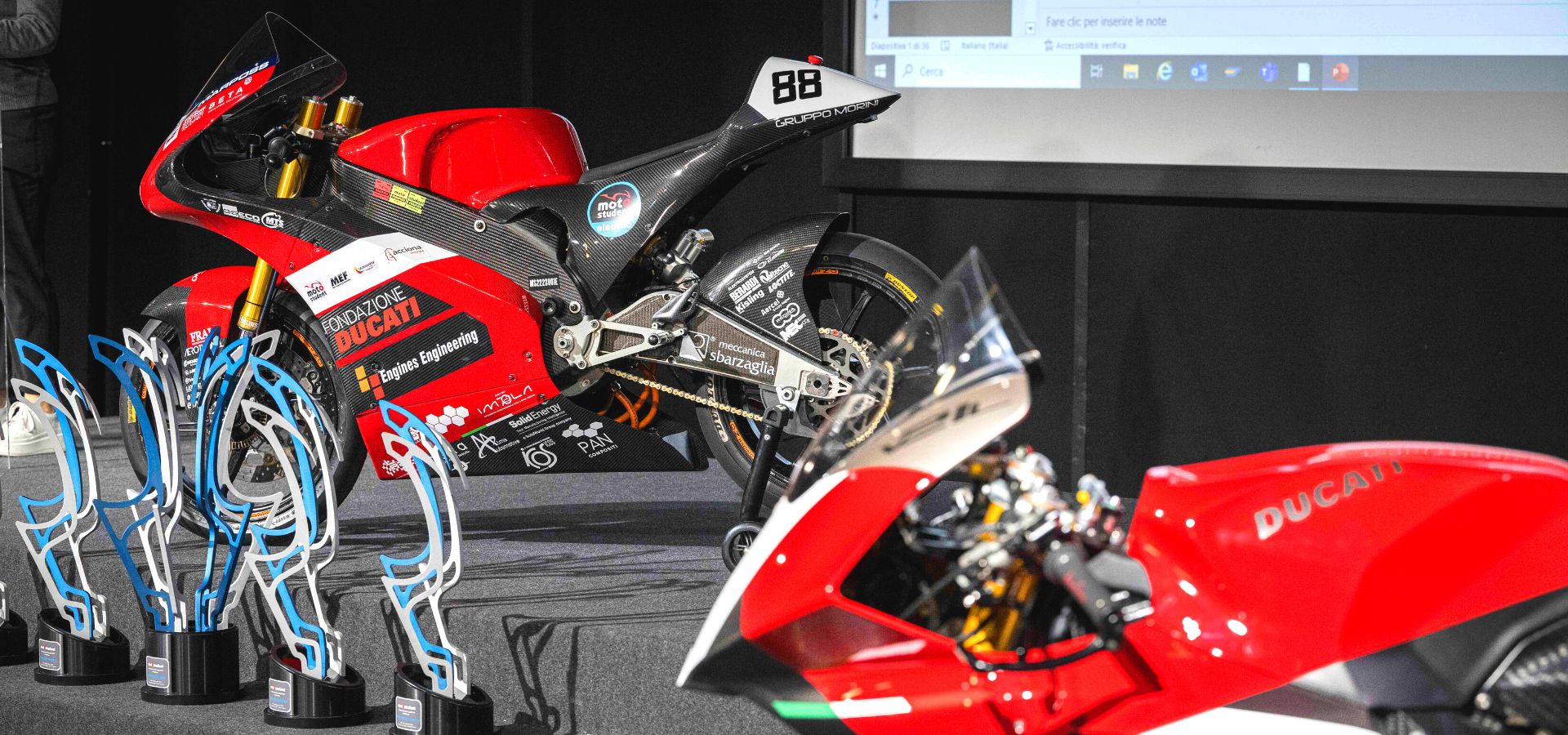 UniBo Motorsport e Ducati celebrano la vittoria al MotoStudent 2023