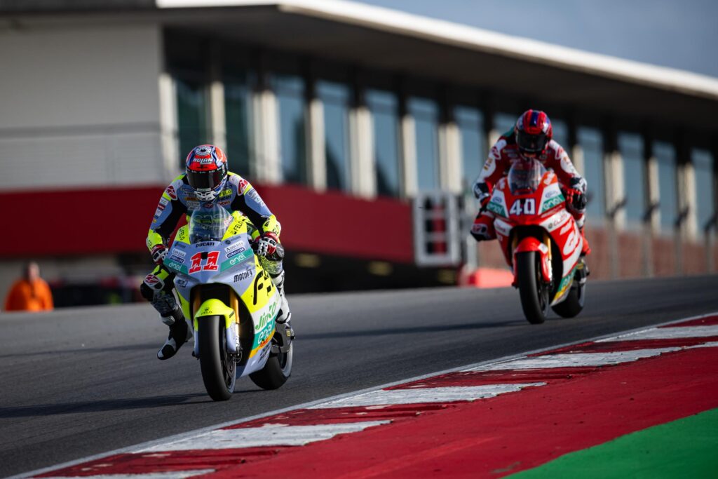 Matteo Ferrari con la Ducati V21L del team Felo Gresini MotoE durante i test 2024 a Portimao