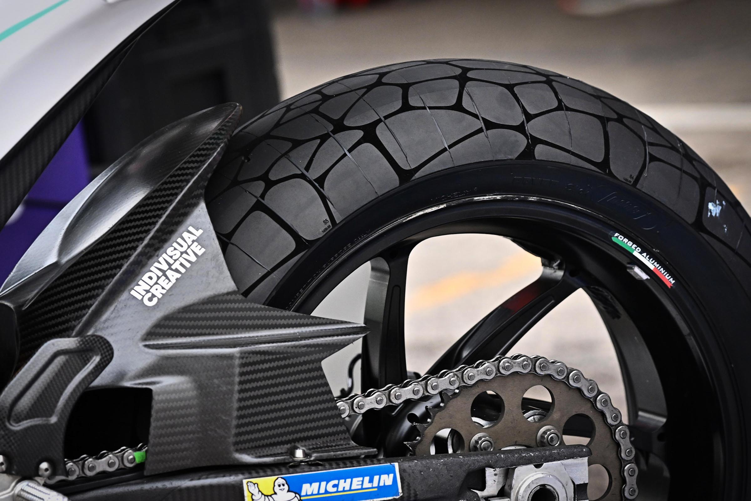I pneumatici Michelin Slick MotoE 2023 (foto: Michelin)